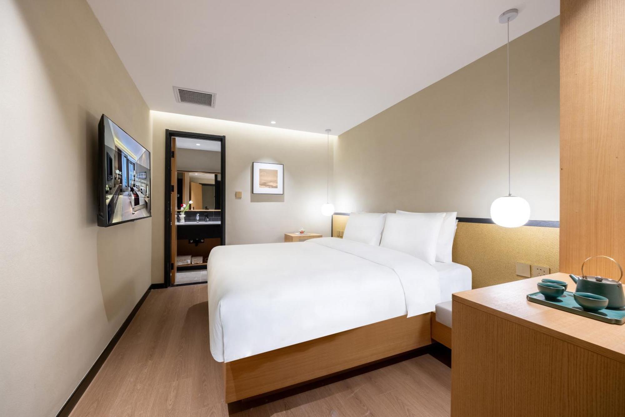 Beijing Tangfu Nanluoguxiang Wang Fu Jing Forbidden City Snack Street Hotel,1 Stop Walking To Airport Express,3 Stop To Tiananmen&Free Laundry Dry Service &Professional Free Tour Ticket Service With English Speaking Staff Pequim Exterior foto
