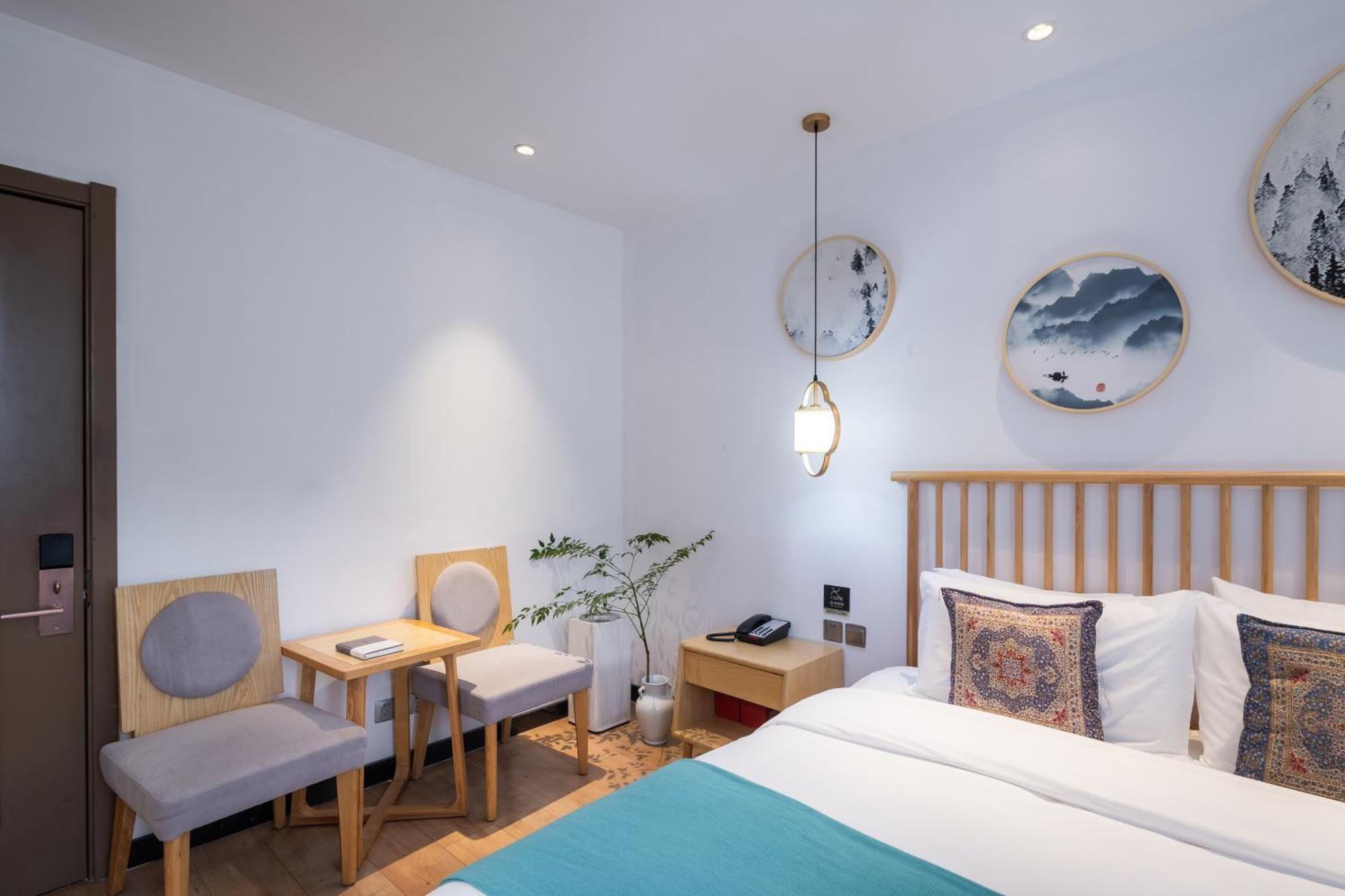 Beijing Tangfu Nanluoguxiang Wang Fu Jing Forbidden City Snack Street Hotel,1 Stop Walking To Airport Express,3 Stop To Tiananmen&Free Laundry Dry Service &Professional Free Tour Ticket Service With English Speaking Staff Pequim Exterior foto