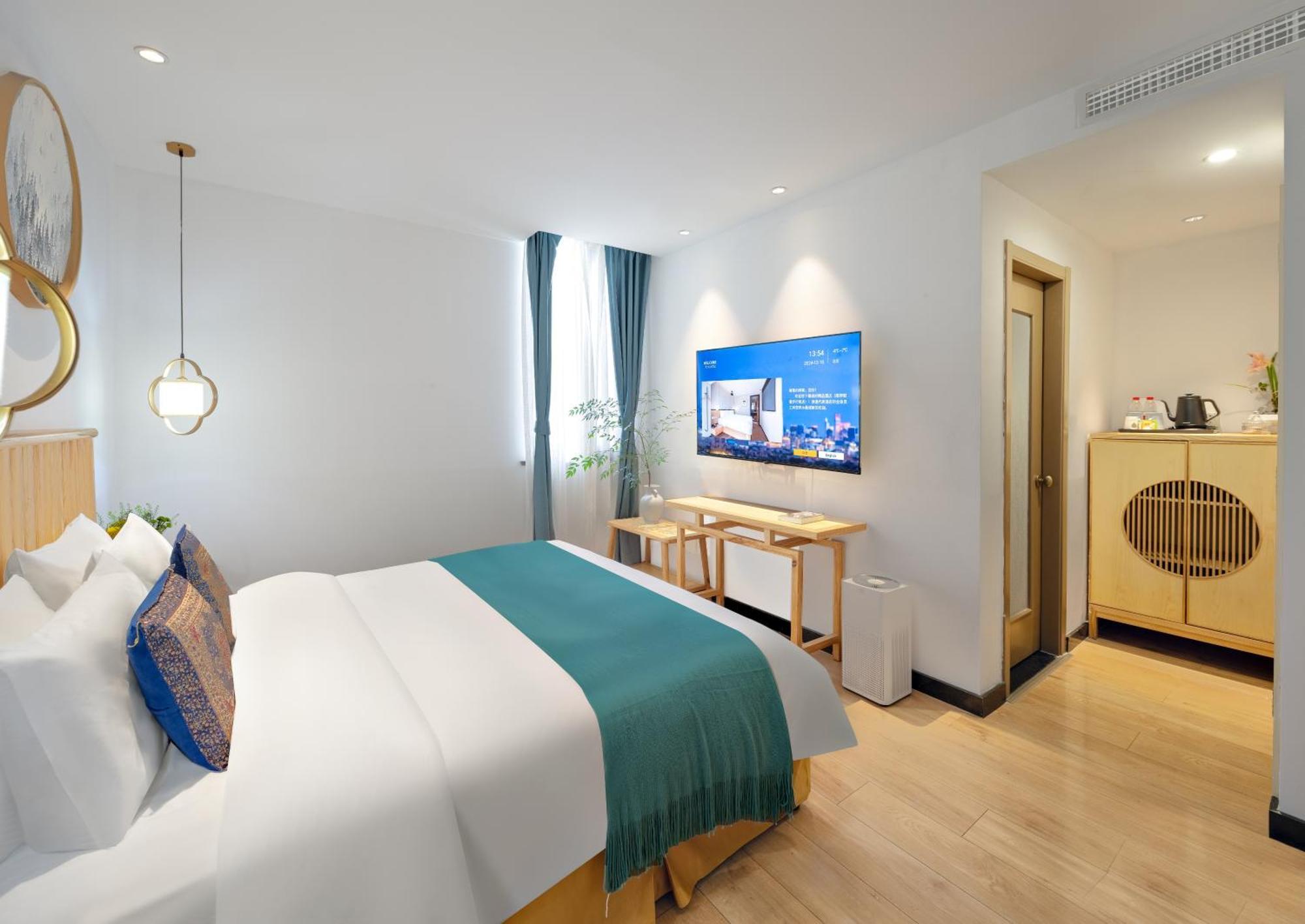 Beijing Tangfu Nanluoguxiang Wang Fu Jing Forbidden City Snack Street Hotel,1 Stop Walking To Airport Express,3 Stop To Tiananmen&Free Laundry Dry Service &Professional Free Tour Ticket Service With English Speaking Staff Pequim Exterior foto